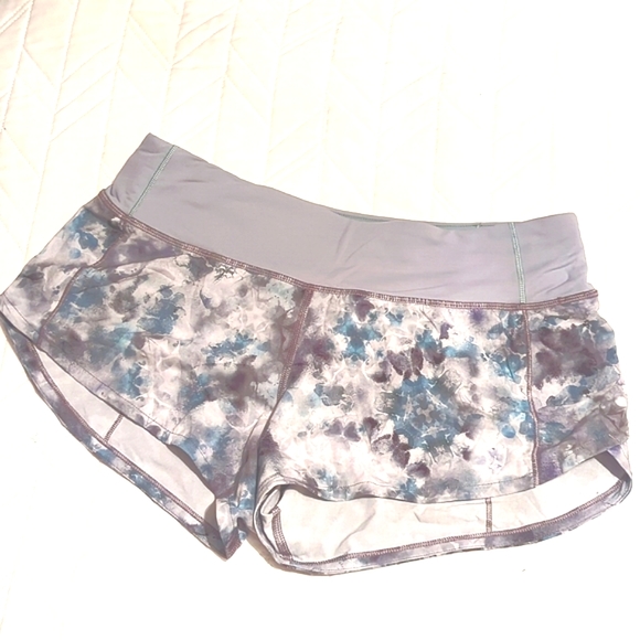 Lululemon Speed Up Shorts (4) - Picture 1 of 3